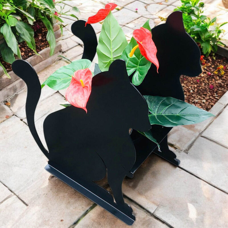 Cat flowerpot planter